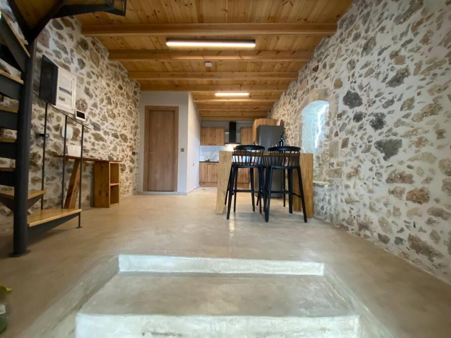 Stavlos Traditional Suite Ατσιπόπουλο Εξωτερικό φωτογραφία