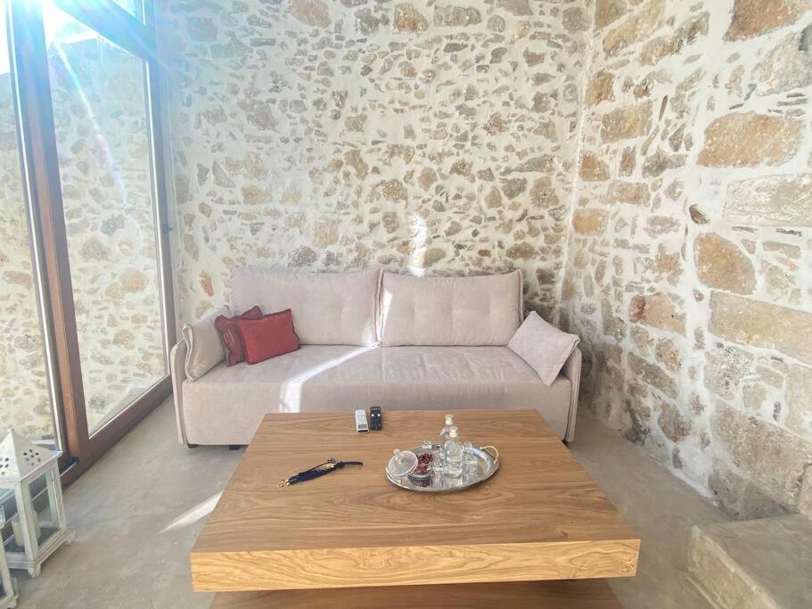 Stavlos Traditional Suite Ατσιπόπουλο Εξωτερικό φωτογραφία