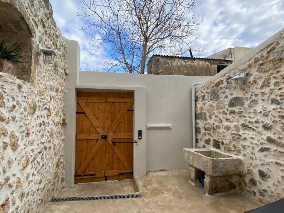 Stavlos Traditional Suite Ατσιπόπουλο Εξωτερικό φωτογραφία